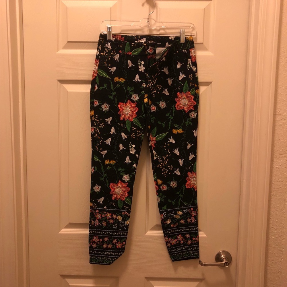 Old Navy Pixie Pant - image 1